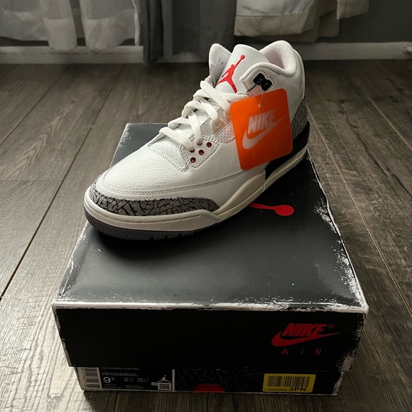 Jordan 3 White cement - Brand new Size 9.5 mens
